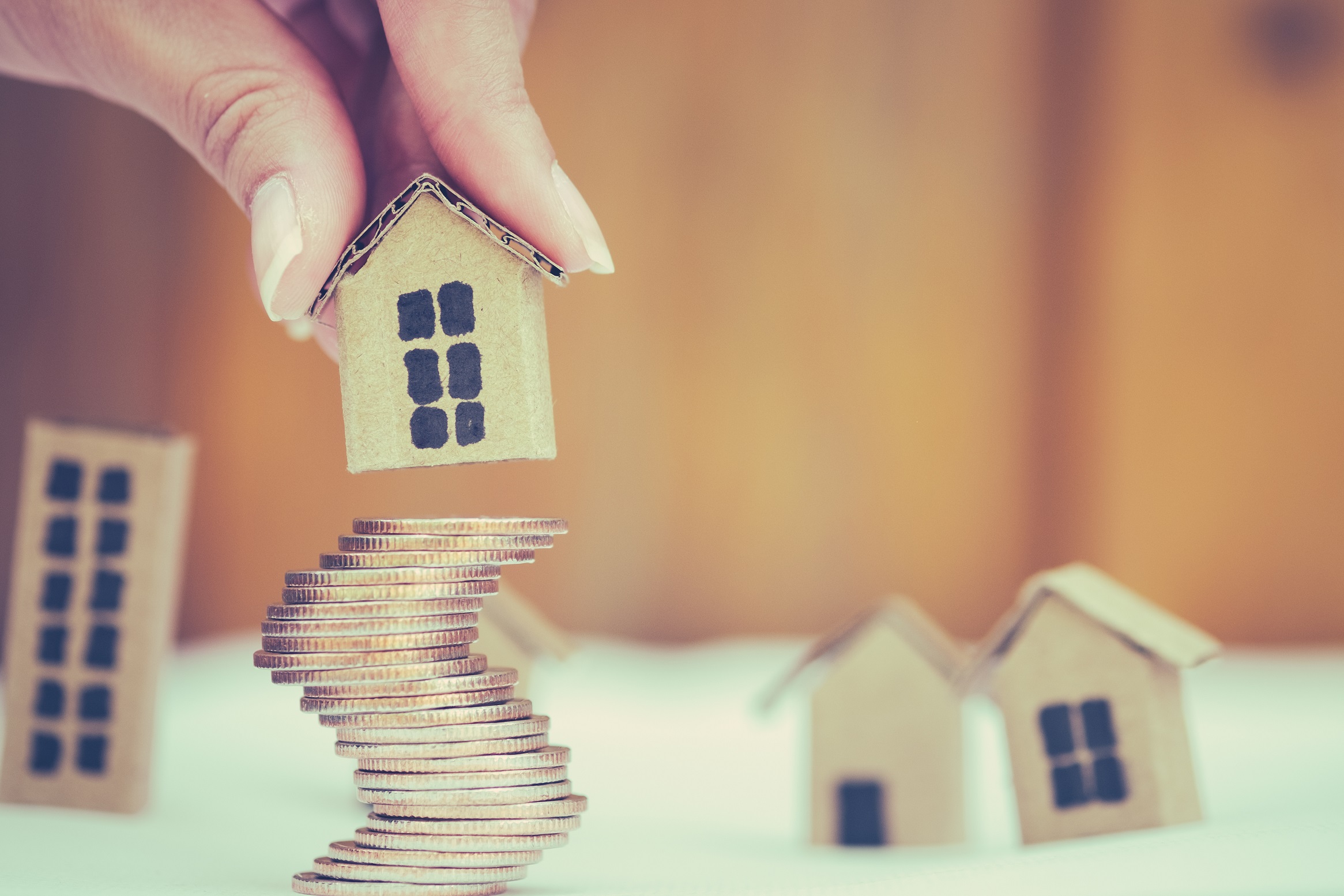 DIVORCIO. GASTOS DE LA VIVIENDA FAMILIAR
